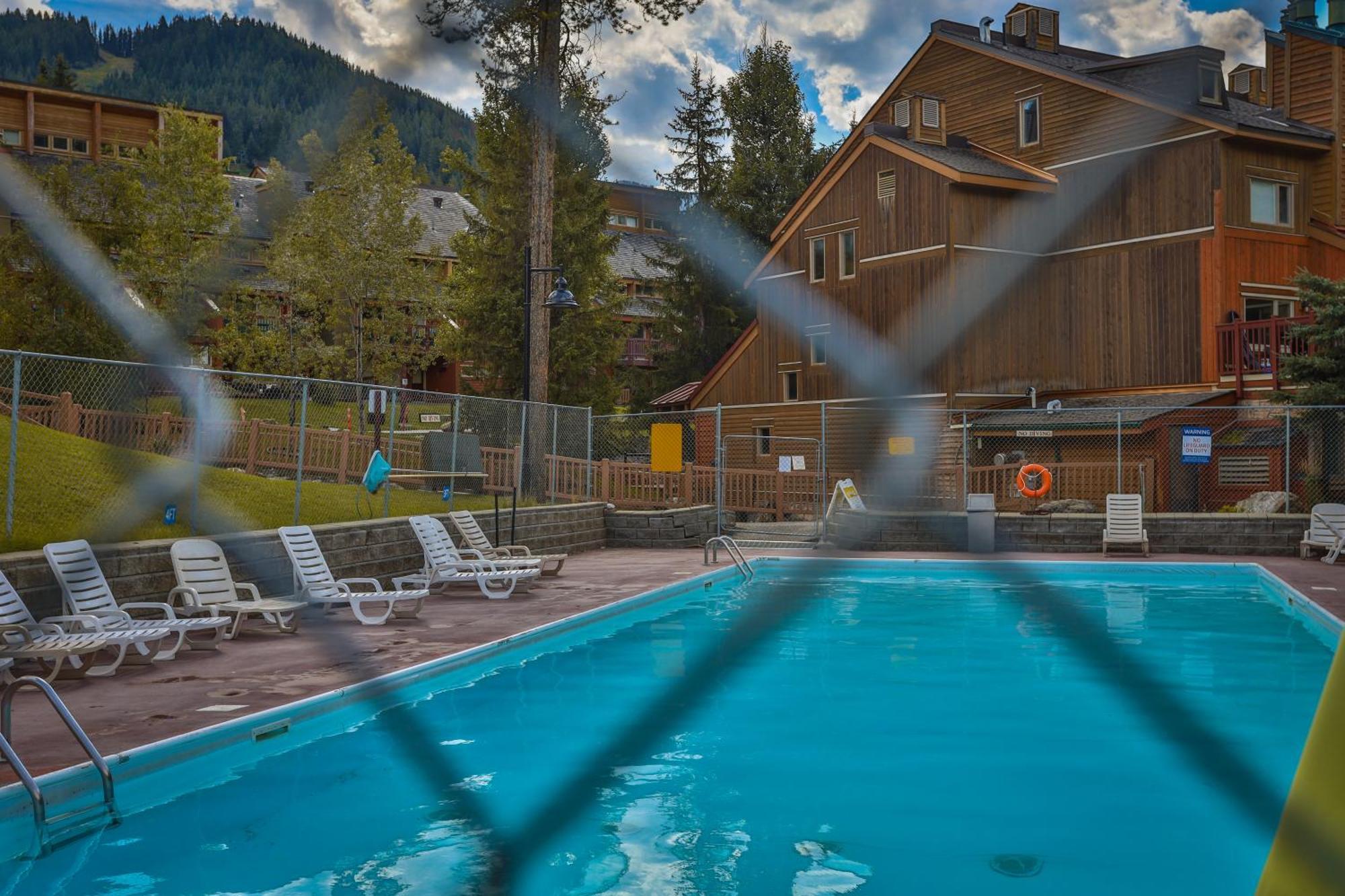 Horsethief Lodge By Stayin Panorama Extérieur photo